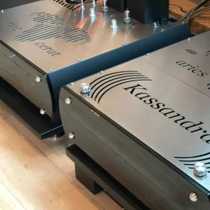 ARIES CERAT <br> Genus 845 Tube Integrated Amplifier