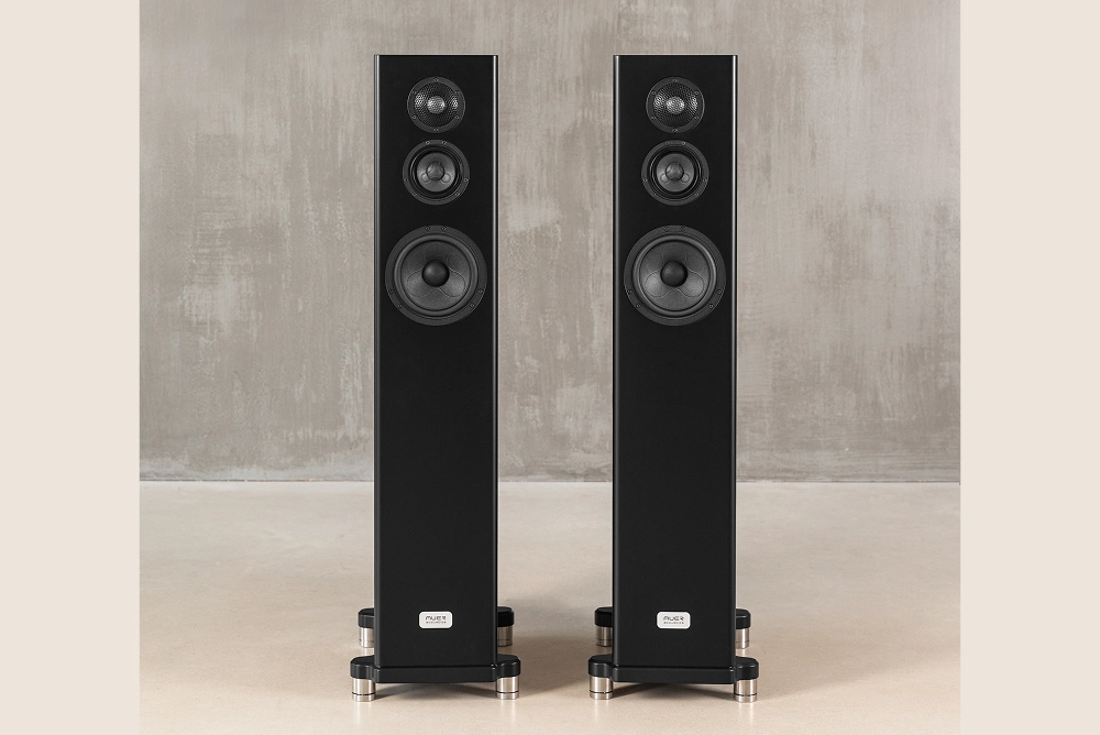 AUER <br> VERSURA V4